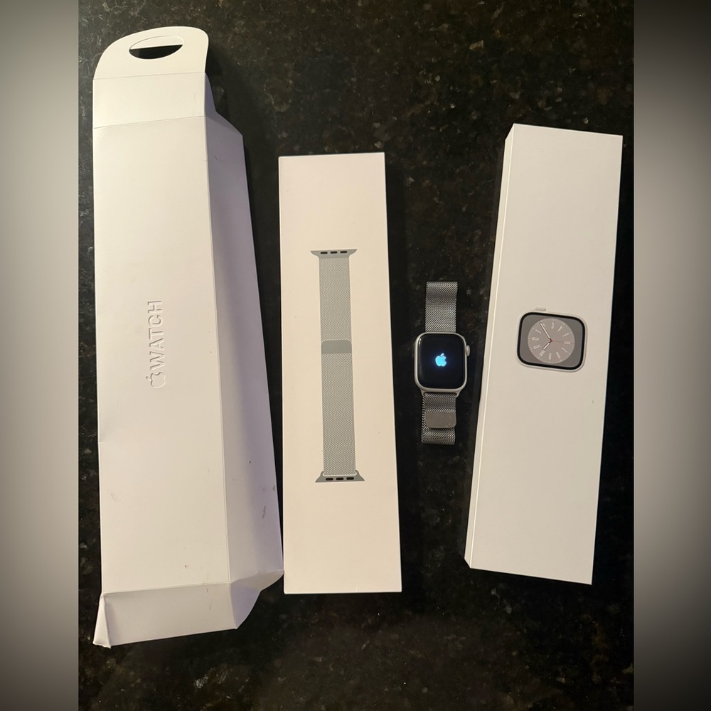 Apple Watch Series 8 GPS Cellular 42MM
